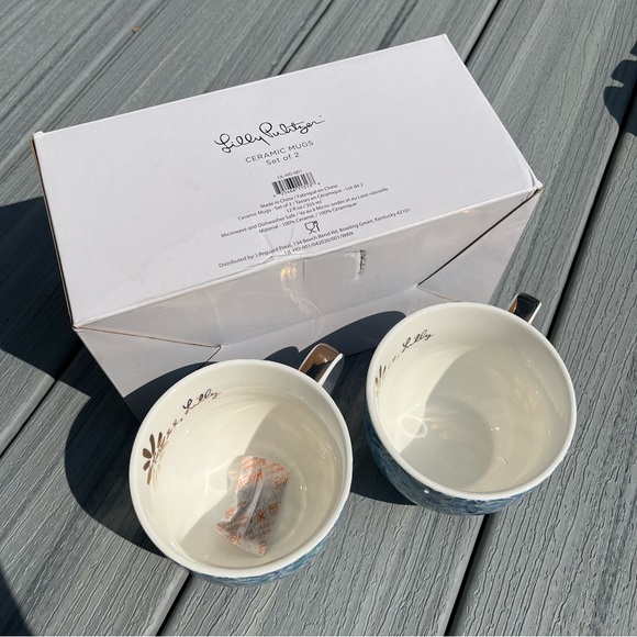 Lilly Pulitzer set of 2 Ceramic Mugs - Picture 5 of 5